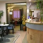 Hotel Luigia 3*