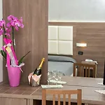 Hotel Luigia 3*