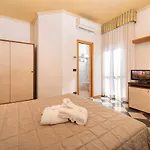 Hotel Luigia 3*