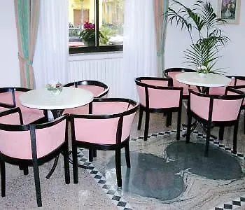 Luigia Римини