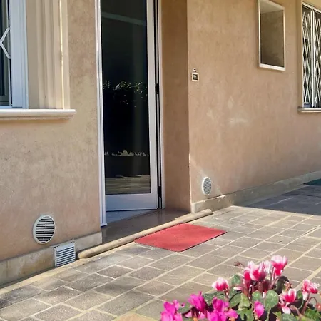 루이지아 3* 리미니