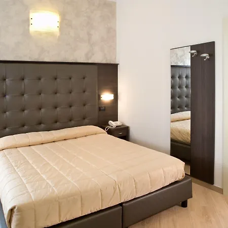 Luigia Hotel 3*