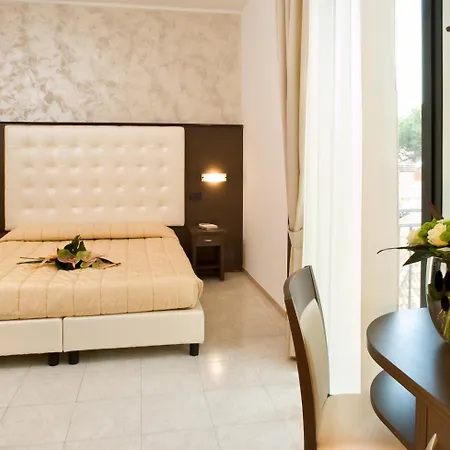 루이지아 3* 리미니