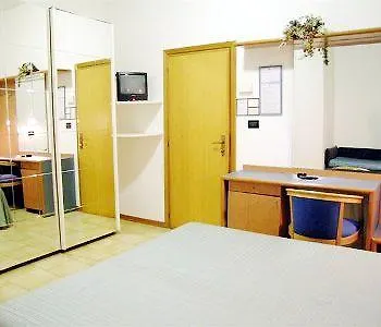 琉嘉别墅酒店 3*