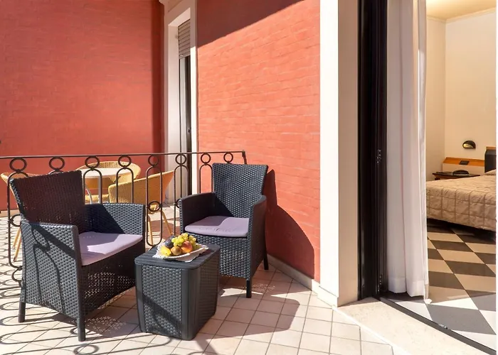 琉嘉别墅酒店 里米尼