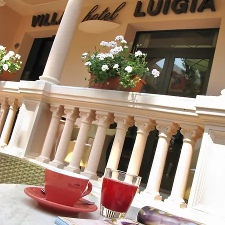 מלון Luigia 3*